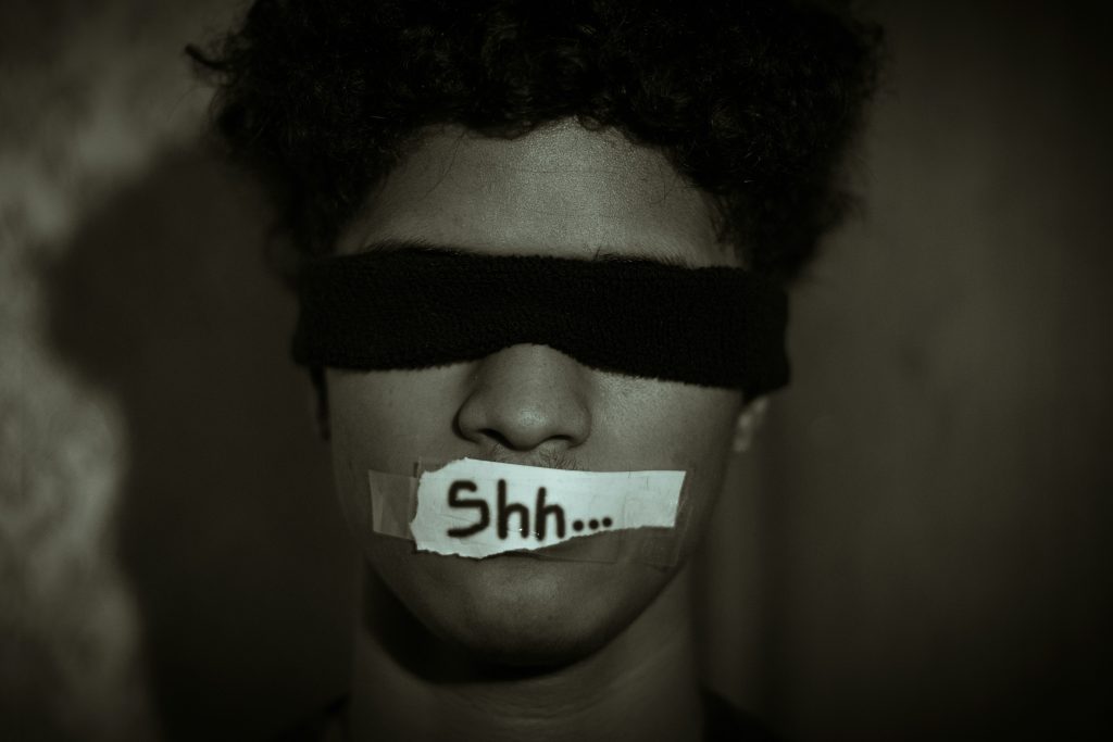 censura